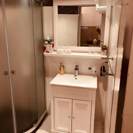 Tomas Gold Apartment